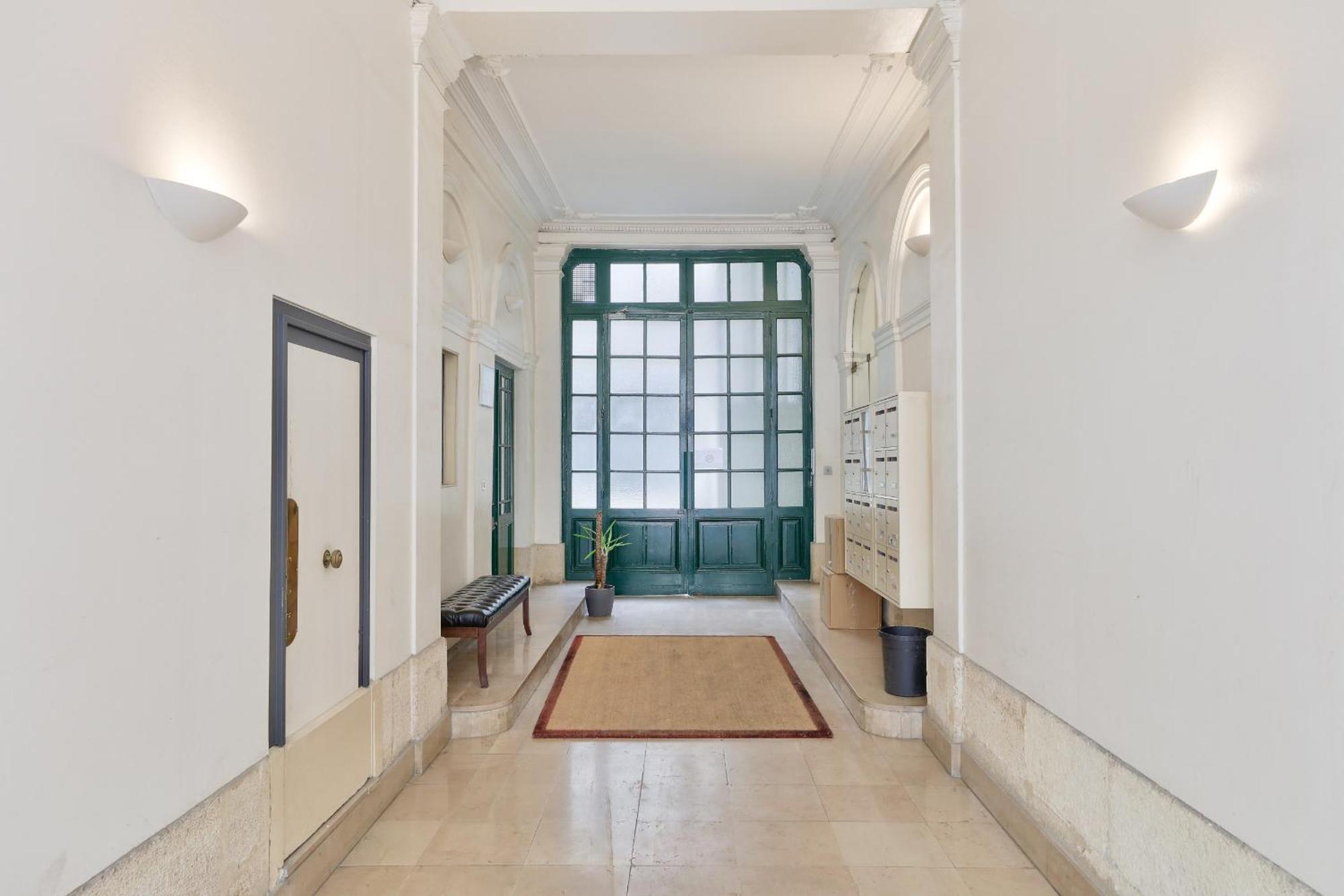 Urban Flat 191 - Luxury 3 Bedroom - Madeleine