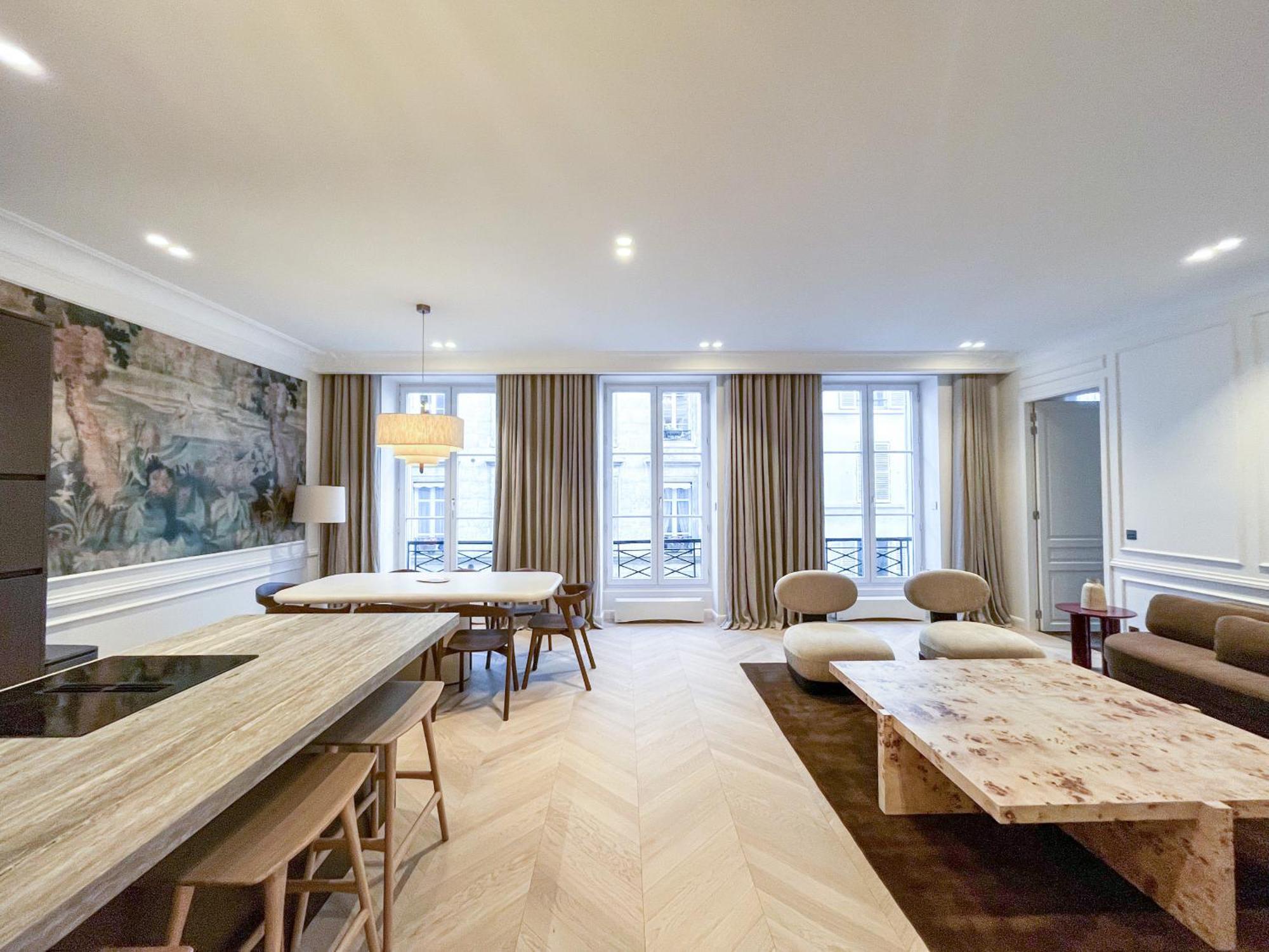Urban Flat 191 - Luxury 3 Bedroom - Madeleine Apartment