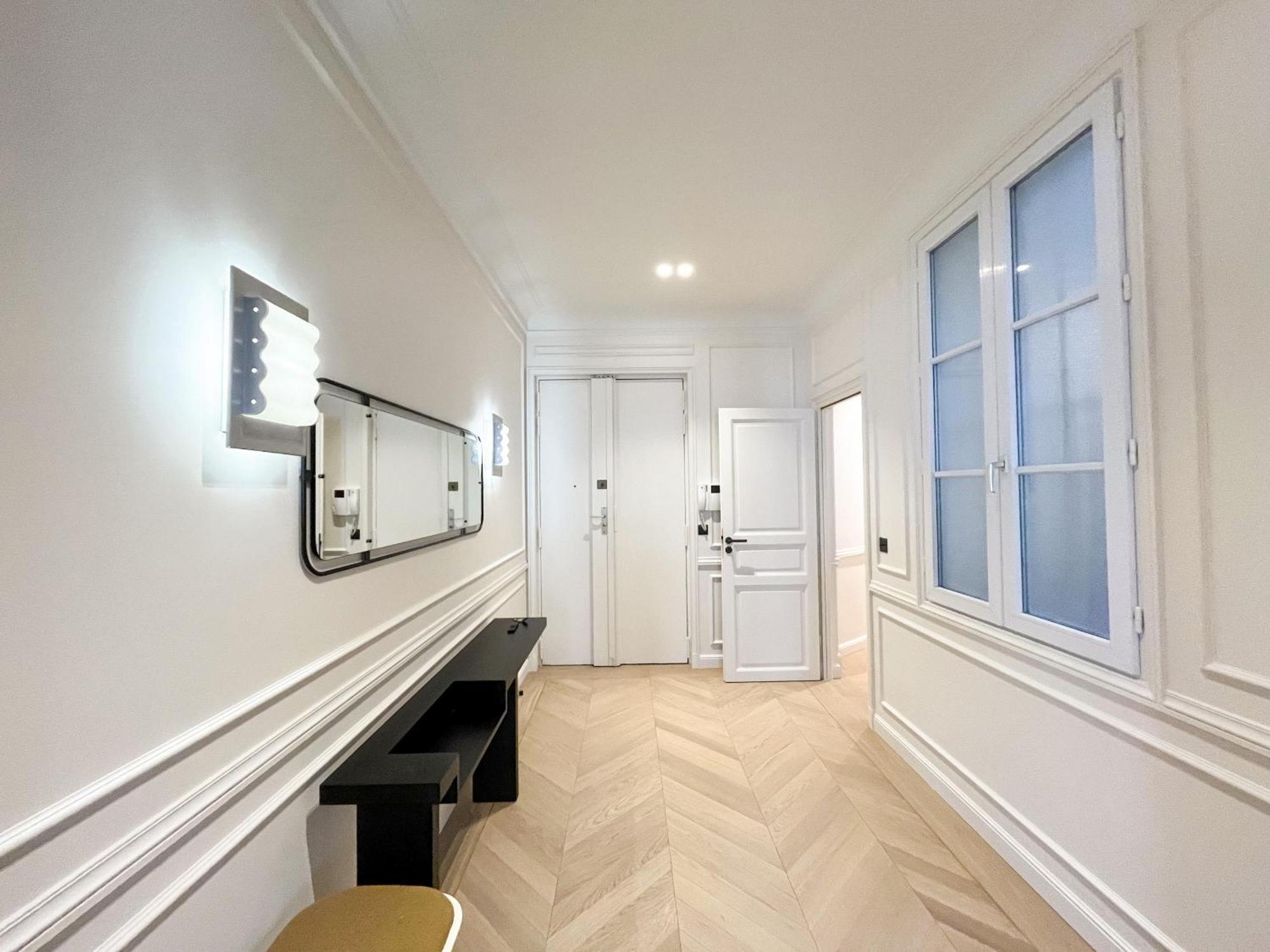 Urban Flat 191 - Luxury 3 Bedroom - Madeleine